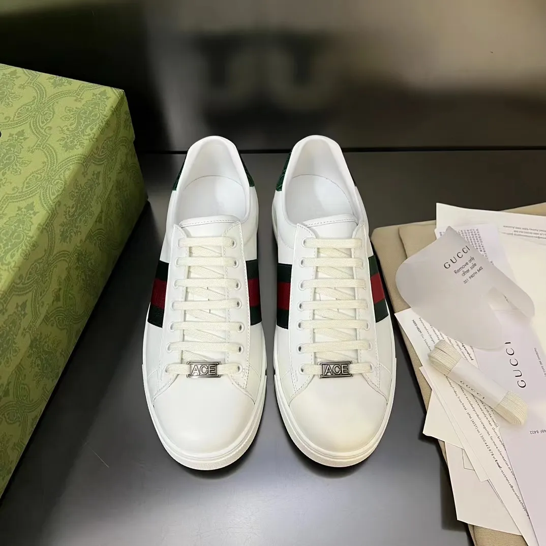 Men's Men's Shoes Men's Men's 💰380 new men's shoes GUCCI [Lightning] latest shoes shipped. Original quality, fashionable, special materials, sheepskin lining, new packaging. The foot feels super comfortable and the workmanship is impeccable. Size: 38-45